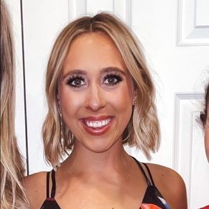 Meet your Posher, Miriam